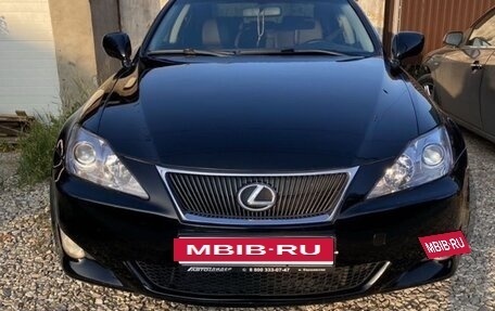 Lexus IS II рестайлинг 2, 2008 год, 1 000 000 рублей, 2 фотография