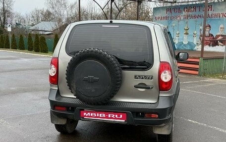 Chevrolet Niva I рестайлинг, 2012 год, 530 000 рублей, 4 фотография