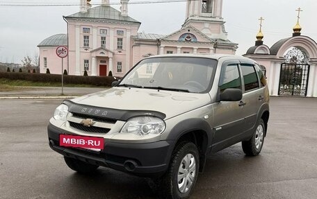 Chevrolet Niva I рестайлинг, 2012 год, 530 000 рублей, 2 фотография