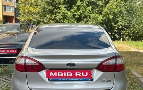 Ford Fiesta, 2015 год, 950 000 рублей, 3 фотография