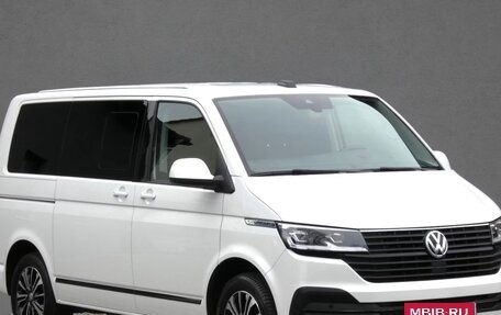 Volkswagen Multivan T6 рестайлинг, 2021 год, 5 500 000 рублей, 2 фотография