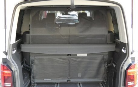 Volkswagen Multivan T6 рестайлинг, 2021 год, 5 500 000 рублей, 17 фотография