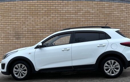 KIA Rio IV, 2018 год, 1 370 000 рублей, 2 фотография
