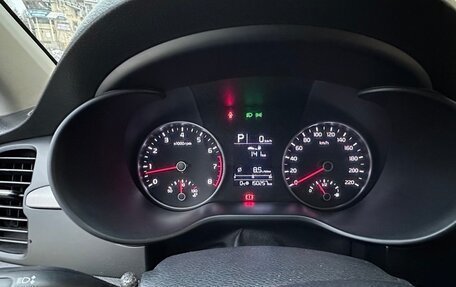 KIA Rio IV, 2018 год, 1 370 000 рублей, 8 фотография