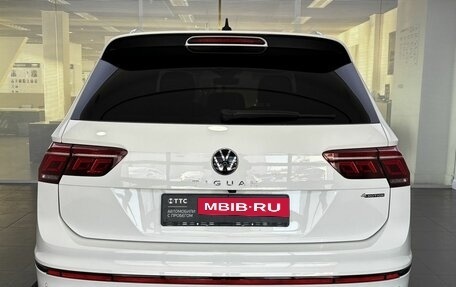 Volkswagen Tiguan II, 2021 год, 4 799 000 рублей, 6 фотография