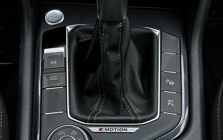 Volkswagen Tiguan II, 2021 год, 4 799 000 рублей, 26 фотография