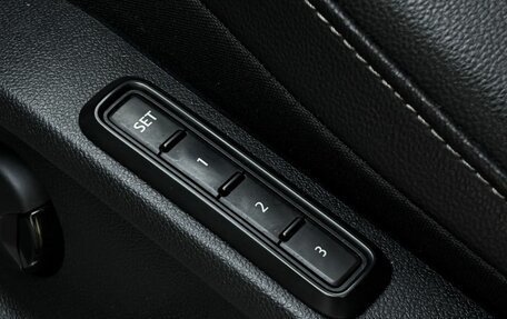 Volkswagen Tiguan II, 2021 год, 4 799 000 рублей, 20 фотография