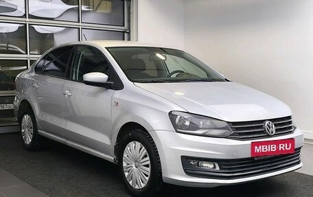 Volkswagen Polo VI (EU Market), 2015 год, 880 000 рублей, 3 фотография