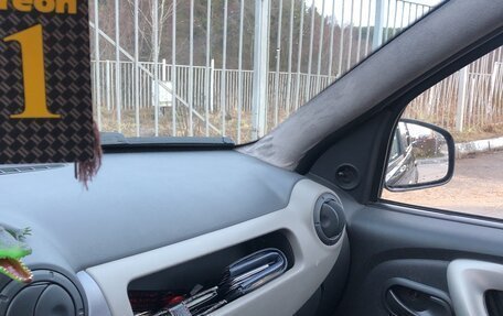 Renault Sandero I, 2013 год, 550 000 рублей, 4 фотография