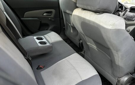 Chevrolet Cruze II, 2010 год, 549 999 рублей, 5 фотография