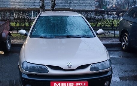 Renault Laguna II, 2000 год, 250 000 рублей, 2 фотография