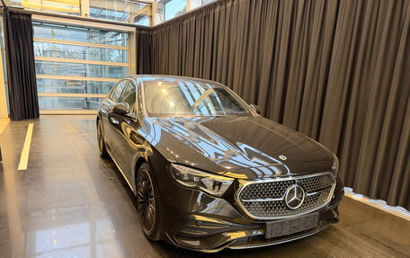 Mercedes-Benz E-Класс, 2025 год, 9 990 000 рублей, 2 фотография