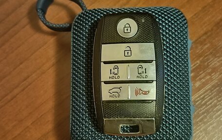 KIA Carnival III, 2017 год, 2 690 000 рублей, 5 фотография