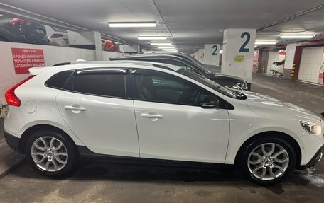 Volvo V40 Cross Country I, 2019 год, 2 400 000 рублей, 4 фотография