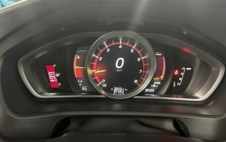 Volvo V40 Cross Country I, 2019 год, 2 400 000 рублей, 8 фотография