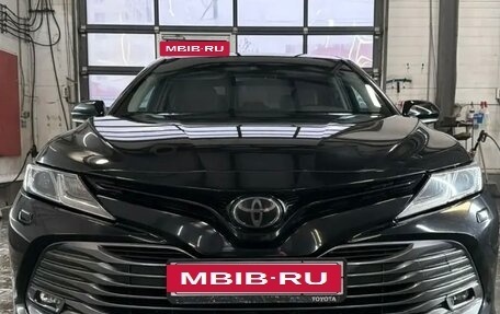 Toyota Camry, 2019 год, 3 000 000 рублей, 3 фотография