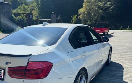 BMW 3 серия, 2017 год, 2 700 000 рублей, 4 фотография