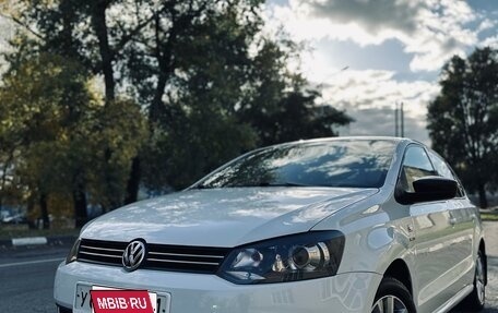 Volkswagen Polo VI (EU Market), 2013 год, 820 000 рублей, 4 фотография