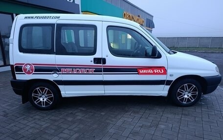 Peugeot Partner II рестайлинг 2, 2000 год, 400 000 рублей, 3 фотография