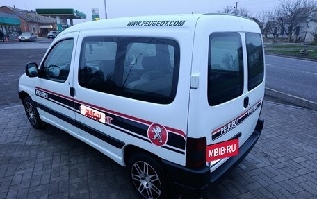 Peugeot Partner II рестайлинг 2, 2000 год, 400 000 рублей, 14 фотография