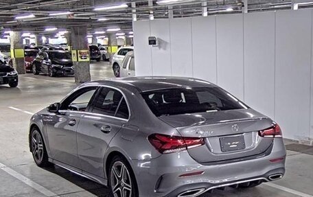 Mercedes-Benz A-Класс, 2022 год, 1 903 000 рублей, 3 фотография