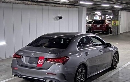 Mercedes-Benz A-Класс, 2022 год, 1 903 000 рублей, 4 фотография