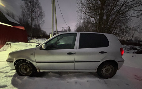 Volkswagen Polo III рестайлинг, 2001 год, 185 000 рублей, 2 фотография