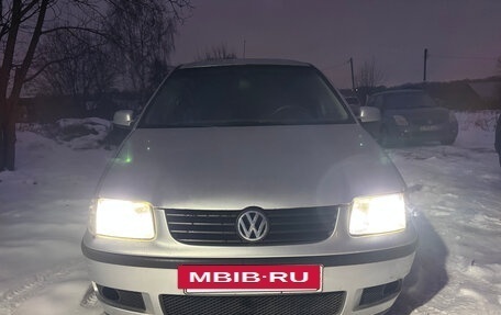 Volkswagen Polo III рестайлинг, 2001 год, 185 000 рублей, 8 фотография