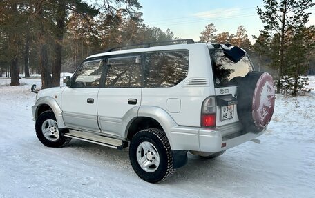 Toyota Land Cruiser Prado 90 рестайлинг, 1998 год, 1 680 000 рублей, 5 фотография