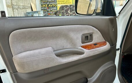 Toyota Land Cruiser Prado 90 рестайлинг, 1998 год, 1 680 000 рублей, 16 фотография