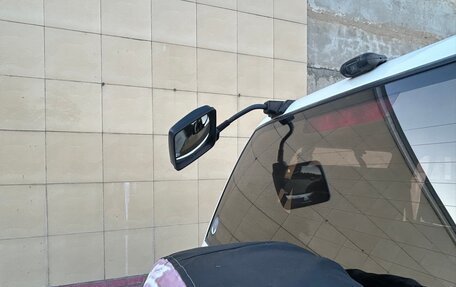 Toyota Land Cruiser Prado 90 рестайлинг, 1998 год, 1 680 000 рублей, 19 фотография