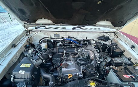 Toyota Land Cruiser Prado 90 рестайлинг, 1998 год, 1 680 000 рублей, 38 фотография