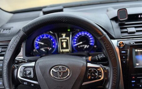 Toyota Camry, 2017 год, 1 630 000 рублей, 6 фотография