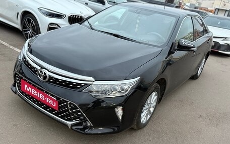 Toyota Camry, 2017 год, 1 630 000 рублей, 2 фотография