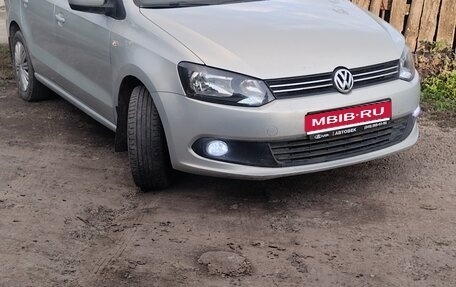 Volkswagen Polo VI (EU Market), 2011 год, 530 000 рублей, 1 фотография