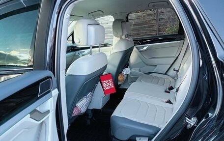 Volkswagen Touareg III, 2019 год, 5 500 000 рублей, 1 фотография