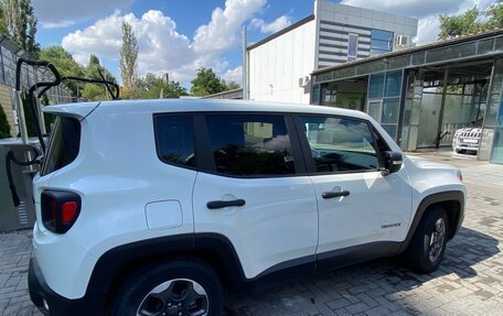 Jeep Renegade I рестайлинг, 2017 год, 950 000 рублей, 4 фотография