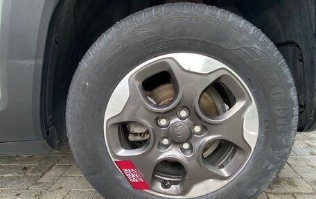 Jeep Renegade I рестайлинг, 2017 год, 950 000 рублей, 5 фотография