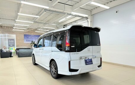 Honda Stepwgn IV, 2015 год, 2 099 900 рублей, 4 фотография