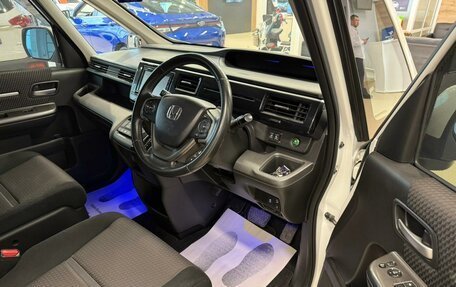 Honda Stepwgn IV, 2015 год, 2 099 900 рублей, 10 фотография