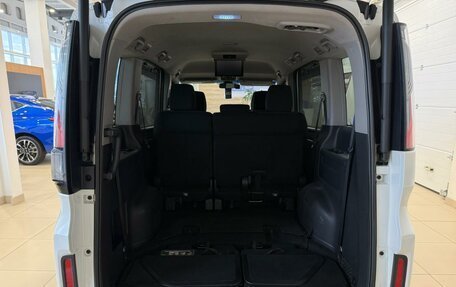 Honda Stepwgn IV, 2015 год, 2 099 900 рублей, 21 фотография