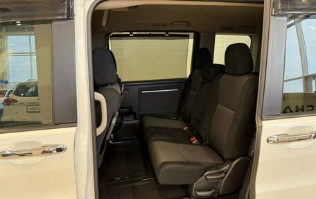 Honda Stepwgn IV, 2015 год, 2 099 900 рублей, 19 фотография