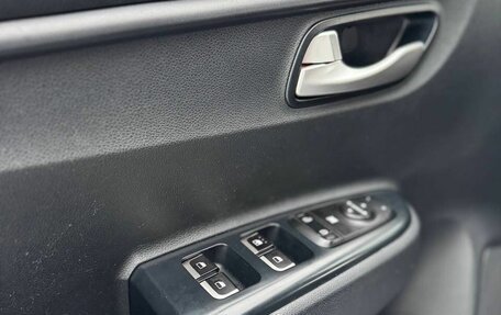 KIA Rio IV, 2019 год, 1 299 999 рублей, 14 фотография