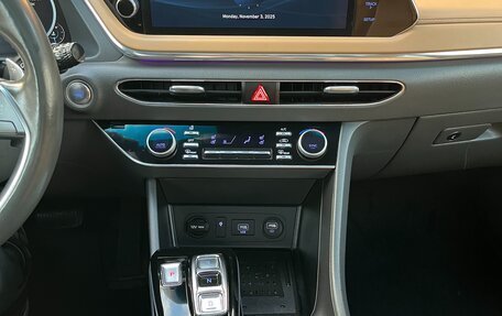 Hyundai Sonata VIII, 2020 год, 2 150 000 рублей, 14 фотография