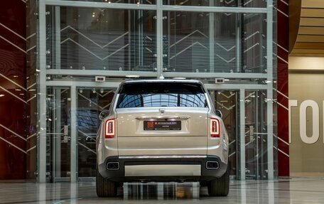 Rolls-Royce Cullinan, 2021 год, 29 900 000 рублей, 6 фотография