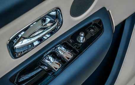 Rolls-Royce Cullinan, 2021 год, 29 900 000 рублей, 21 фотография