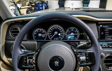 Rolls-Royce Cullinan, 2021 год, 29 900 000 рублей, 27 фотография