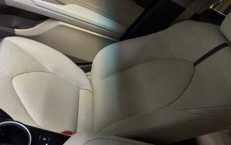 Toyota Camry, 2021 год, 3 560 000 рублей, 16 фотография