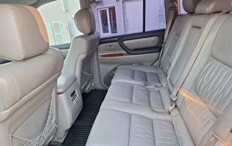 Toyota Land Cruiser 100 рестайлинг 2, 2003 год, 1 370 000 рублей, 14 фотография