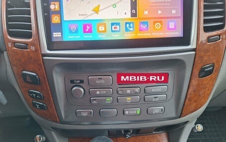 Toyota Land Cruiser 100 рестайлинг 2, 2003 год, 1 370 000 рублей, 11 фотография